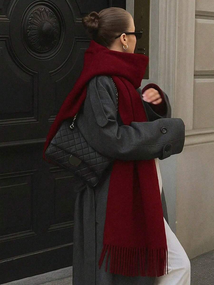 1条秋冬季高品质斜纹流苏纯色女士羊绒围巾，时尚休闲防风保暖披肩，舒适毯式围巾，适合日常佩戴，情人节配饰