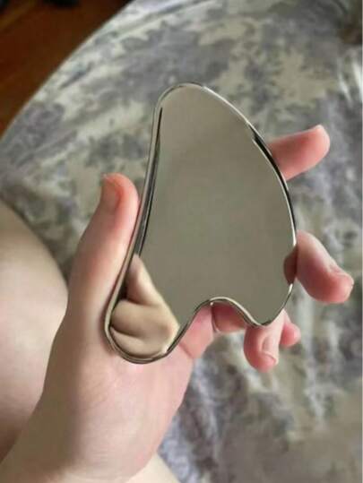 1/4 piezas Herramienta de masaje facial en forma de corazón de acero inoxidable, tabla de masaje de relajación muscular portátil, tabla Gua Sha de acero inoxidable para el rostro, herramienta de masaje facial, tabla Gua Sha de metal suave y duradera para reducir la hinchazón facial y corporal, tabla Gua Sha de belleza para masaje corporal, de ojos y cuello, regalo del Día de San Valentín