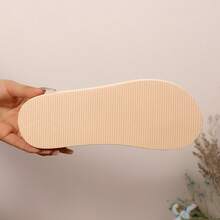 夏季新款厚底拖鞋，轻便舒适人字拖，纯色宽松款（尺码36-45），花卉沙滩凉鞋 - 淡紫色 - 查看 7