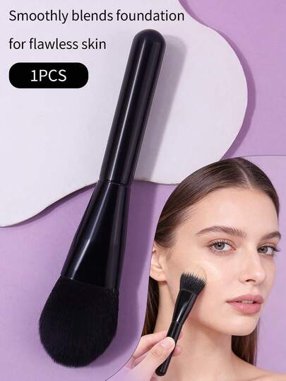 1支黑色软毛粉底刷，打造无痕粉底妆效，便携式日常化妆美妆工具