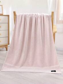 1条31.5英寸 x 62.9英寸加厚豪华浴巾，超级柔软吸水，适用于浴室、健身房、酒店、海滩——是送给每个人的完美礼物，也是居家和旅行的必备品。