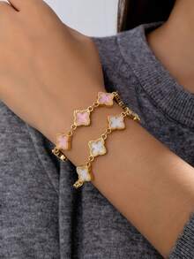 2pcs 4-Leaf Grass Bracelet Flower Exquisite Charm Light Luxury Women's Hand Accessories - White and Pink - View 2