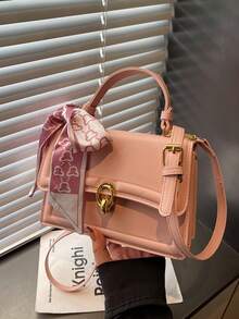 这款时尚百搭的粉色女士手提包配有围巾、绗缝设计、金属按扣、顶部提手和可调节肩带，可手提、肩背或斜挎。适合女性通勤、外出、购物、约会和日常使用。 - 粉色 - 查看 4