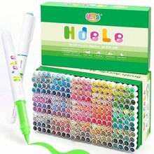 Marcadores de pintura acrílica recién actualizados, primer lanzamiento en línea. Tinta talla grande espesa, flujo talla grande suave, selección de colores talla grande completa. Adecuado para manualidades y suministros artísticos, se puede usar en plástico, vidrio, metal, bambú, lienzo, piedras, cerámica y textiles para manualidades, también adecuado para pintura artística profesional. Un regalo ideal para amigos y familiares.