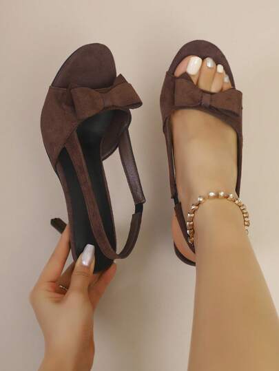 Eleganta bruna sandaler med spetsig tå för flickor, moderiktiga fest- och pendlingsskor med rosett och rygg, enfärgade och mångsidiga höga klackar, fransk söt stil, lämpliga för semester, shopping, nattklubb, bal, vår/sommar