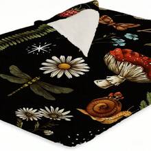 Whimsical Botanical Pattern Black Blanket With Red White Spotted Mushroom, Snail, Dragonfly, Flowers & Raspberries - Two People Design, Perfect For Picnics, Decor, Or Gift - 白色 - 查看 5