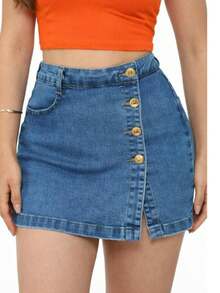 Saia Short Jeans Feminina – Modelo Transpassado com Botões, Cintura Alta - Lavagem Média - Visão 2