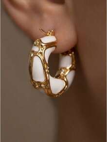 Vintage French Style Gold Hoop Earrings For Women - Everyday Luxury Minimalist Chunky Hoops, Fall Winter Fashion Jewelry Gift - White - View 9