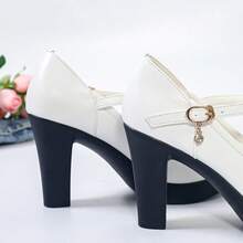 White Chunky Heeled High Heels With Buckle, Metallic Embellishments, Elegant Women's Shoes, Suitable For Everyday Commuting And Dates, Stylish And Fashionable Women's Shoes. - 白色 - 查看 6