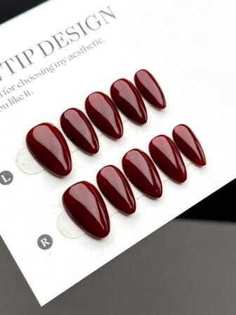 10 st handgjorda bärbara nagelklistermärken, korta mandelformade press-on naglar, söt och lyxig stil, släta och glansiga enfärgade röda press-on korta naglar, lämpliga för kvinnor och flickor vardags- och högtidskläder, inkluderar manikyrset och tillbehör.