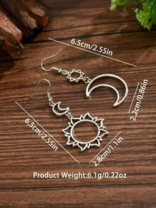 1对镂空日月金属吊坠耳环