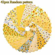 42片6.5*50厘米（2.55*19.7英寸）黄色可爱蜜蜂系列长条绗缝拼布面料，DIY拼布工艺材料，节日庆典的完美选择，娃娃衣服，装饰面料，包包制作面料，床单被套手工材料，工艺品和家居室内装饰。 - 黃色 - 查看 11