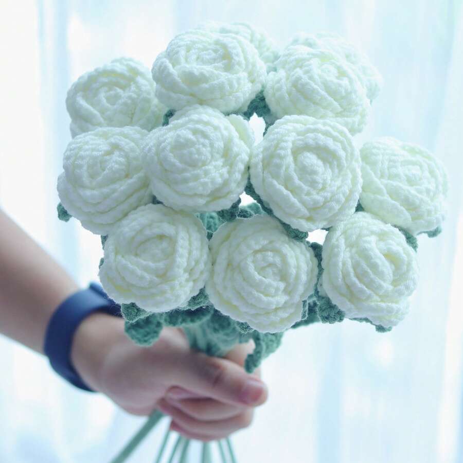 1/3/6/10 bông hoa hồng móc thủ công, hoa trang trí, hoa nhân tạo, hoa làm từ sợi len. Trang trí nhà cửa cho phòng ăn, phòng khách, phòng ngủ, đám cưới, tiệc tùng. Bó hoa tự làm thích hợp làm quà tặng cho người yêu, quà tặng cho mẹ, quà tặng cho giáo viên, quà tặng sáng tạo. Thích hợp cho trang trí mùa xuân/hè, năm mới, ngày Valentine, sinh nhật, lễ Phục sinh hoặc làm quà tặng. - sữa - Xem 1