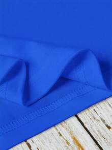 趣味拼写错误“鱼”图案极简幽默T恤，男女皆宜，柔软透气，休闲短袖，适合日常穿着、外出、聚会、上学、音乐节、度假、通勤等场合，可作为礼物送给家人、男女朋友、朋友，是夏季女性必备单品。 - 藍色 - 查看 7