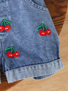 Conjunto de 2 piezas de pantalones cortos de mezclilla con bordado de cereza minimalista dulce y blusa de cuello redondo con bordado hueco y mangas con volantes, para verano - Beis - Ver 10