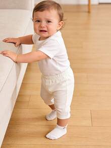 1 par de calcetines de tobillo con estampado de gato para bebé. Estos adorables calcetines son calcetines informales de corte bajo adecuados para niños y niñas pequeños. Calcetines para bebés, recién nacidos, niños pequeños e infantes. - Multicolor - Ver 3