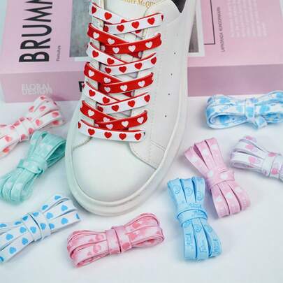 1双爱心印花鞋带 | 鞋子装饰配件！爱心印花设计清新甜美，流行款式，一双即可搭配帆布鞋、休闲鞋、运动鞋等。百搭的白色底色，轻松搭配各种鞋款，为您的鞋履增添可爱细节。鞋子、春夏精选、伴娘礼物、房间、卧室装饰、海滩、旅行、男士、女士、度假、妇女节、旅行必备、婚礼回礼、Y2K、卧室、女士汽车配件、厨房装饰、可爱小物