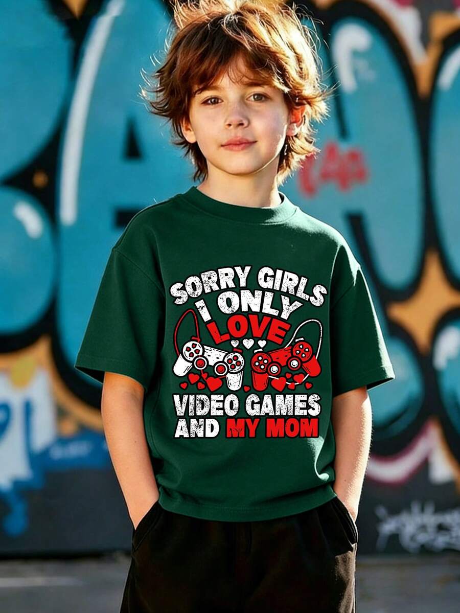 男童休闲图案T恤，字母和游戏机印花，圆领短袖，春夏款 - 墨綠色 - 查看 1