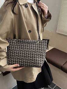 Bolsa Tote de Grande Capacidade para Mulheres, Nova Bolsa Versátil Casual, Bolsa de Ombro Xadrez de Moda Coreana para Transporte, Bolsa de Grande Capacidade Europeia e Americana no Exterior, Nova Bolsa Ins 2026, Bolsa Tote Texturizada Xadrez para Transporte - Preto - Visão 5