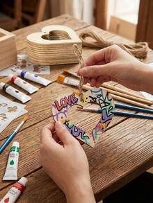 30个木质镂空心形DIY绘画空白件，DIY绘画涂鸦工艺品，DIY手工制品，木质吊坠，悬挂装饰品，手绘挂饰，适用于情人节、婚礼、生日派对装饰、家居和花园装饰