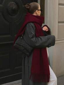 1pc Women's Minimalist Solid Color Cashmere Scarf, Casual Versatile Tasseled Warm Shawl, Fashionable Cold-Proof Outerwear, Suitable For Daily Wear
