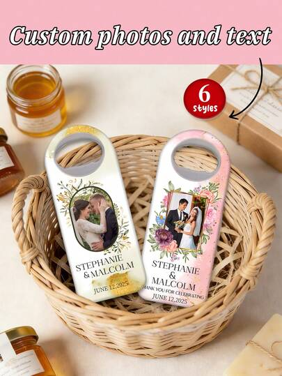 Abrebotellas de boda personalizados y personalizados - 6 diseños elegantes con fotos de la pareja personalizada, nombres (por ejemplo, "Olivia y Liam", "Sophie y Tom", "Stephanie y Malcolm") y fechas de boda (por ejemplo, "Marzo de 2025", "12 de junio de 2025"). Presenta patrones florales, marcos dorados, construcción metálica. Regalos ideales para invitados de boda, recién casados y despedidas de soltera. Perfecto para brindar, cajas de regalo y recuerdos de aniversario.