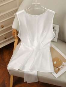 Women's Fashionable, Elegant, Graceful, Comfortable Fabric, Versatile Bow-Tie Design Sleeveless V-Neck Camisole With Zipper Back, Gentle Atmosphere Top - White - View 2