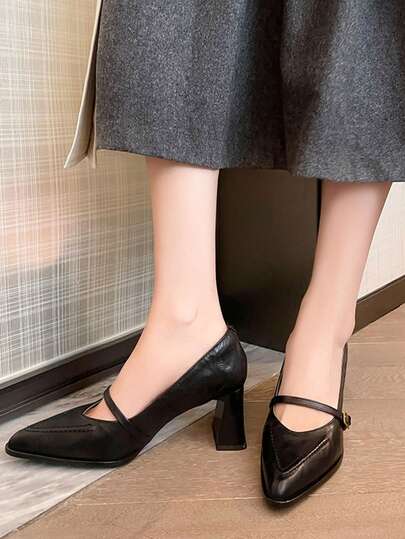 2026新款复古法式尖头玛丽珍鞋，浅扣粗跟女鞋