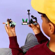 Bộ đồ chơi lắp ráp LEGO : Cuộc phiêu lưu của Hagrid và Harry trên đường Privet Drive dành cho bé trai và bé gái - Bộ đồ chơi nhập vai cho trẻ em từ 8 tuổi trở lên - Bao gồm xe máy mini của Hagrid và 4 nhân vật nhỏ - Quà tặng sinh nhật - 76459 - 76459 - Xem 3