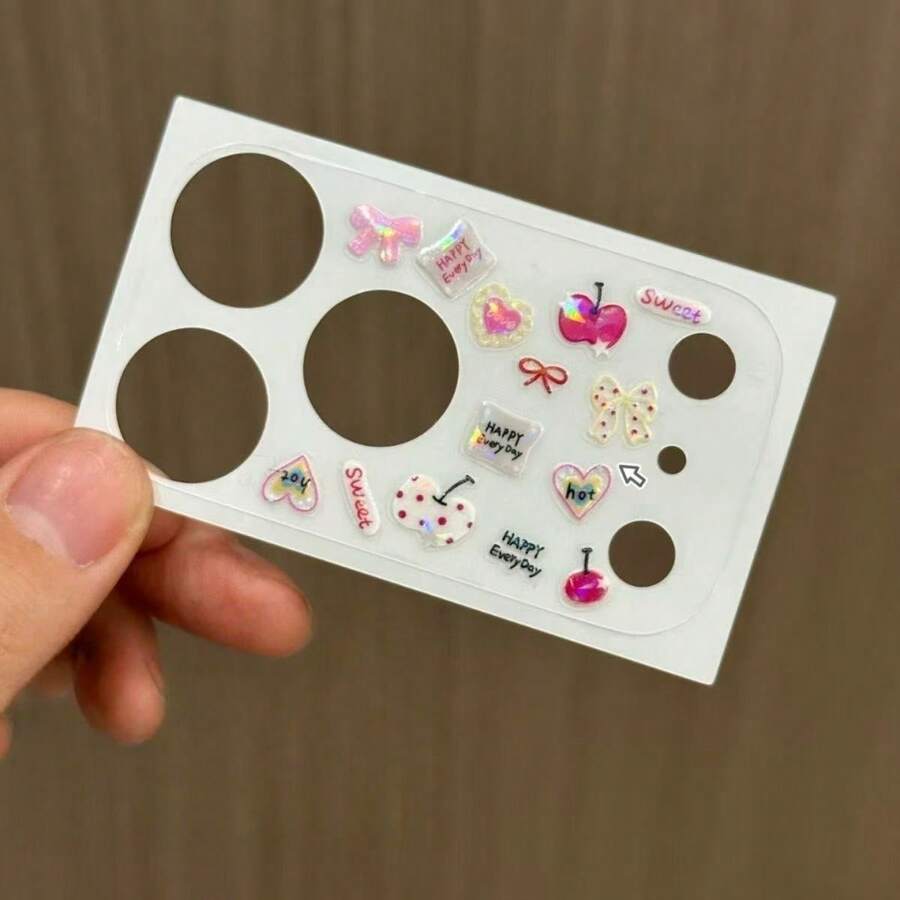 苹果爱心DIY贴纸+2片手机镜头保护膜，兼容苹果17Pro Max、17Pro，贴纸包含苹果、蝴蝶结、爱心图案，保护玻璃膜，手机摄像头镜头保护膜，屏幕保护膜。 - 鏡頭膜2pcs+蘋果愛心貼紙 - 查看 1