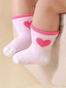 10双女婴可爱混色中筒袜，包含蝴蝶、爱心、花朵、波点、条纹等图案，透气弹力袜口，四季皆宜，是新生儿的理想礼物。 - 彩色 - 查看 4