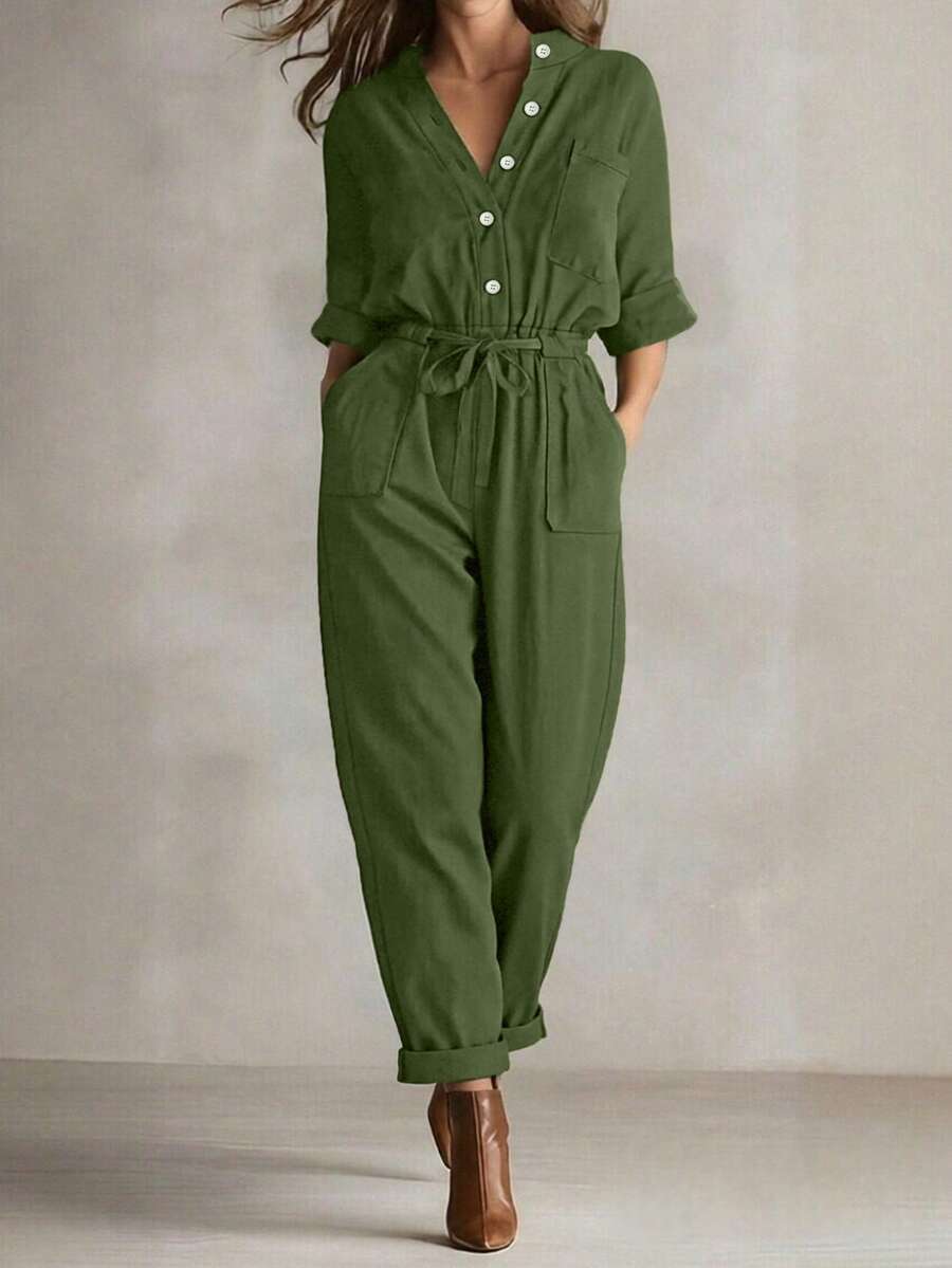 女士优雅连体裤，纯色休闲V领单排扣腰带工装连体裤，系腰直筒裤。适合时尚通勤和浪漫情人节穿着。