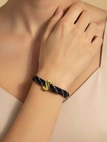 MECYLIFE 1 pieza Pulsera trenzada hecha a mano con cuerda colorida de dopamina con 26 letras, adecuada para hombres y mujeres - Cuerda negra - Ver 6