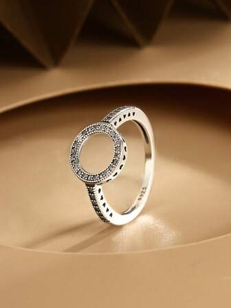 LEKANI Srebrny pierścionek z dekoracją z cyrkonii