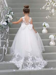 White Kids Dress Sleeveless Lace Bodice With Oversized Back Bow & Train, Flower Girl Dress, Partywear, Long Princess Gown, Kids, Young Girls, Toddler Or Tween Girls Party Dresses, Junior Bridesmaid, Perfect For Shows, Birthday Party, Weddings, Holiday, Piano Performance, Dance Performance Dress, Graduation, Ceremony, Semi-Formal Occasions Children Girls Evening Gown,  Formal Occasion, Special Occasions, Prom Dress, Christmas Dress, Flower Girl's Evening Dress, Vacations, Pageant, Preteen Girls, First Communion - 白色 - 查看 1