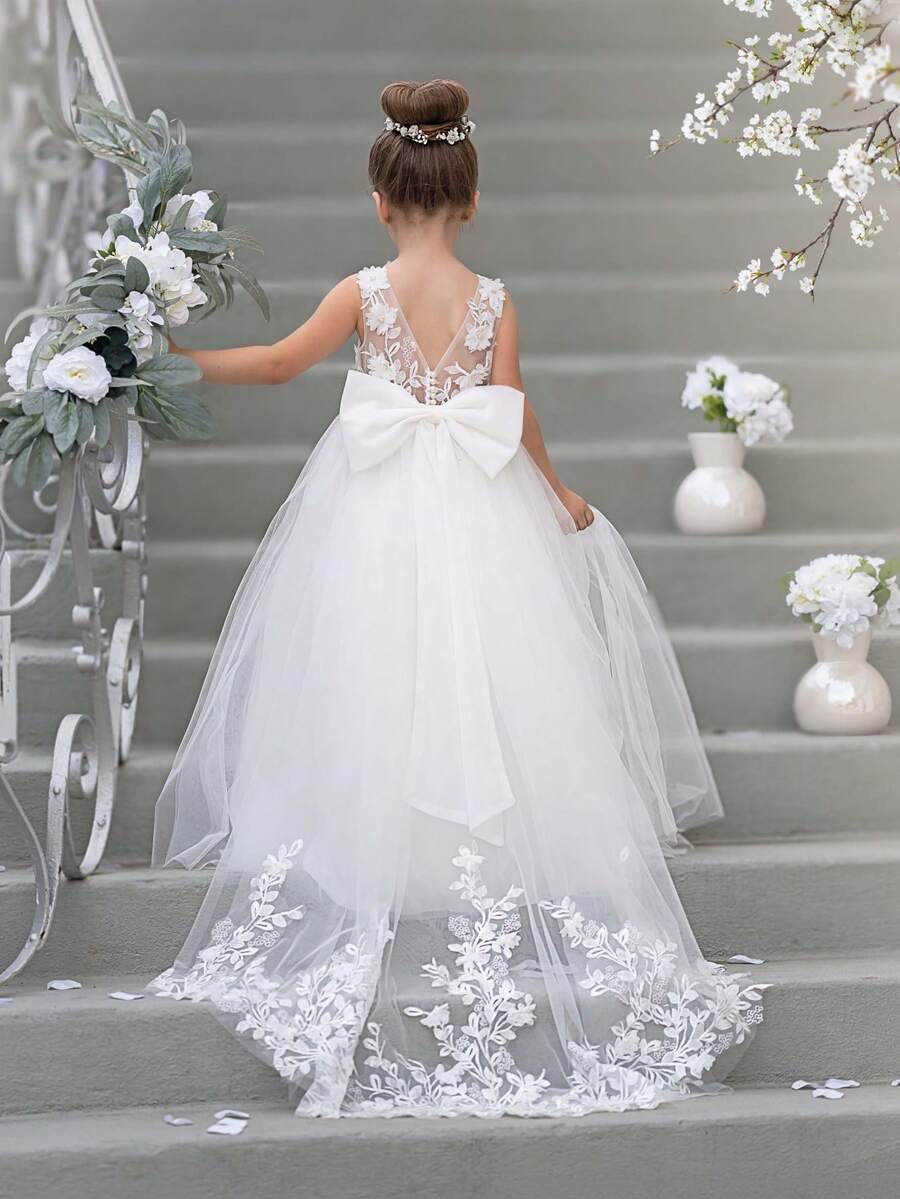 White Kids Dress Sleeveless Lace Bodice With Oversized Back Bow & Train, Flower Girl Dress, Partywear, Long Princess Gown, Kids, Young Girls, Toddler Or Tween Girls Party Dresses, Junior Bridesmaid, Perfect For Shows, Birthday Party, Weddings, Holiday, Piano Performance, Dance Performance Dress, Graduation, Ceremony, Semi-Formal Occasions Children Girls Evening Gown, Formal Occasion, Special Occasions, Prom Dress, Christmas Dress, Flower Girl's Evening Dress, Vacations, Pageant, Preteen Girls, First Communion - 白色 - 查看 1