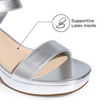 Women Comfortable Chunky Low Heeled Sandals Open Toe Buckle Decor Ankle Strap Heeled Sandals For Daily Wearing Wedding Party Prom - Silver - View 3