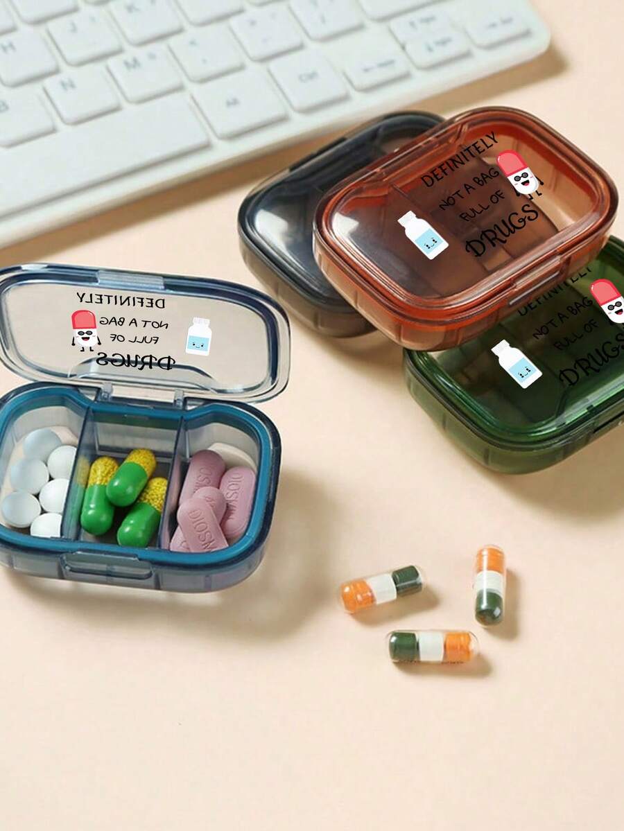 这款实用药盒采用可爱的医疗主题图案，印有精美的图案，适合日常使用、旅行或随身携带药品。它采用多隔层设计，可整齐收纳不同类型的药片、胶囊和保健品。小巧轻便的盒子配有密封盖，可防止泄漏和受潮，保持药品新鲜。 - 彩色 - 查看 1