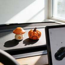 2/6pcs Creative Forest Cabin Car Dashboard Decor Ornament - Ideal For Decorating Your Car Dashboard, Computer Desk, Office Computer Screen, And Office Desk. These Are Small Decorative Items And Gifts (Using Non-Trace Adhesive).