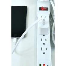 Cable de extensión estándar para uso doméstico con múltiples enchufes y un interruptor de encendido. - Blanco - Ver 3