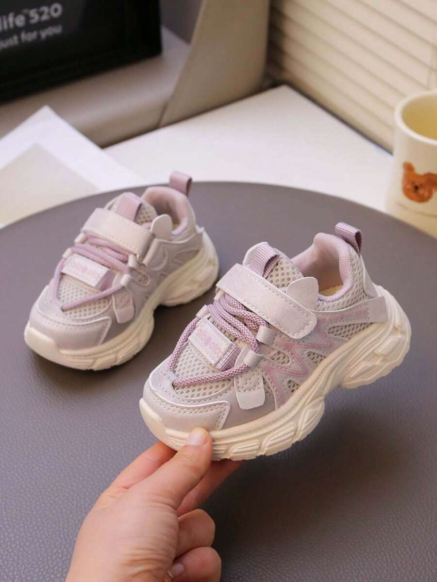 1 paire de baskets respirantes en maille pour enfants, chaussures de sport à semelle souple antidérapante, chaussures polyvalentes de loisirs et de course pour l'extérieur, convenant aux tout-petits, toutes saisons (printemps, été, automne, hiver)