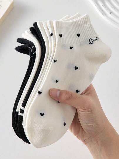 5 Pairs Women's Black & White Heart Pattern Ankle Socks, Cute & Sweet Casual Comfortable Short Socks, Suitable For Leisure/Business, Random Colors
