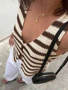 女式纽扣开衫深V领条纹针织背心