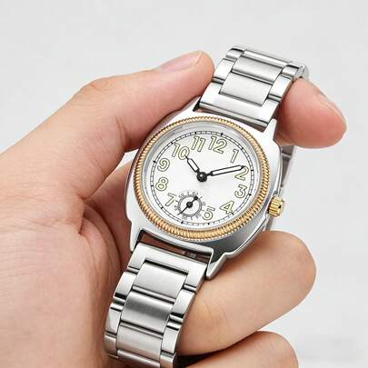 1 adet Bayan Kuvars Kol Saati - Yaylı Bilezikli Model. Bu, benzersiz ve retro bir kol saatidir, çiftler için mükemmel bir hediyedir.