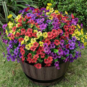 7 paquetes de plantas y flores artificiales falsas para decoración exterior de primavera y verano. Flores de seda de colores variados, resistentes a los rayos UV y realistas para porche, patio, hogar, caja de ventana, jardín y maceta.