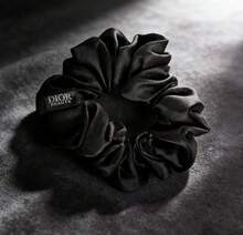 Dior Luxurious Daily Silk Hair Scrunchies, Easily Create Elegant Hairstyles - Black - View 3