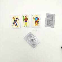 1 Set Of 40pcs 100% Plastic Spanish Playing Cards, Size 6.2" X 9.5". These Plastic Playing Cards Are Suitable For Family Gatherings, Entertainment, Games, Parties, Etc. They Are Waterproof And Washable, With A Mexican Style Design That Is Fun And Creative. They Also Make Ideal Gifts For Valentine's Day, New Year's Games, And Wedding Games. - Multicolor - View 3