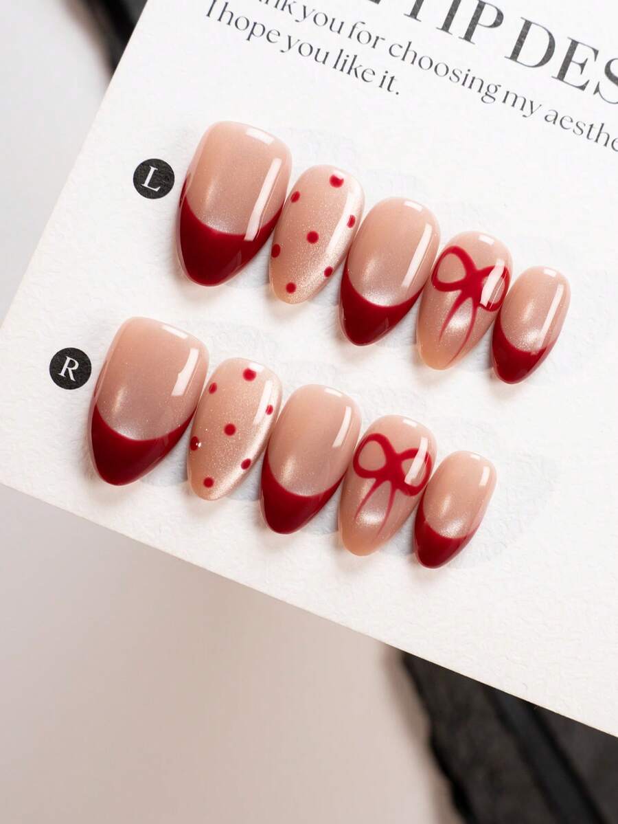 用10片裸粉色猫眼红色法式按压美甲贴片、优雅芭蕾舞风格甜美蝴蝶结美甲贴片、短杏仁形美白高端氛围美甲贴片、手工制作可重复使用的假指甲来提升您的气质。