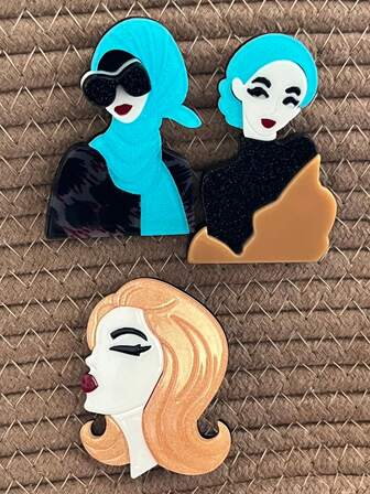 1 pieza Broche de chica de acrílico creativo, broche de señora elegante y único con diseño de dibujos animados, accesorio de bolso, mejor regalo de cumpleaños para amigos