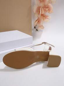 2026 Nuevas sandalias de tacón grueso con tiras cruzadas con brillo para niña, sandalias de tacón ancho de punta abierta, sandalias de tacón medio de punta redonda cómodas y antideslizantes, sandalias de fiesta de moda, diseño minimalista y versátil adecuado para uso diario, ir y venir, compras en verano - Blanco - Ver 8